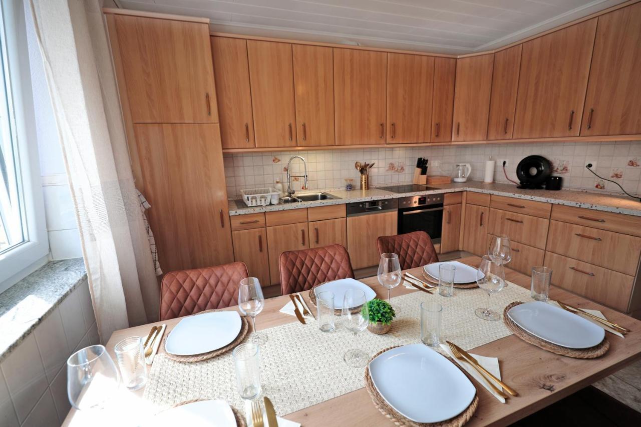 Goldhouse - Sauna, Whirlpool, Switch, Darts & Mehr Andernach Eksteriør billede
