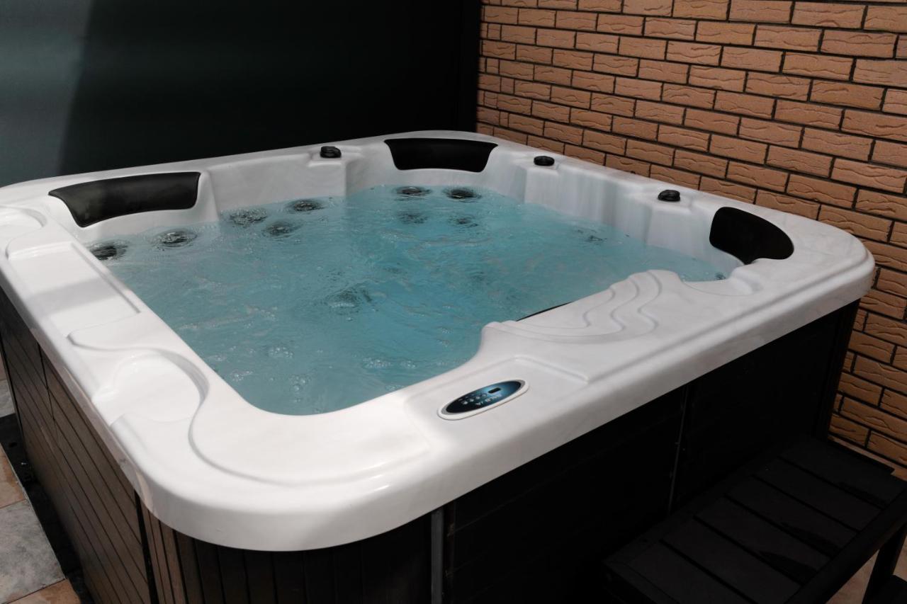 Goldhouse - Sauna, Whirlpool, Switch, Darts & Mehr Andernach Eksteriør billede